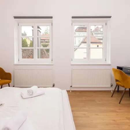 Siebensternehaus Apartment Steyr Exterior photo